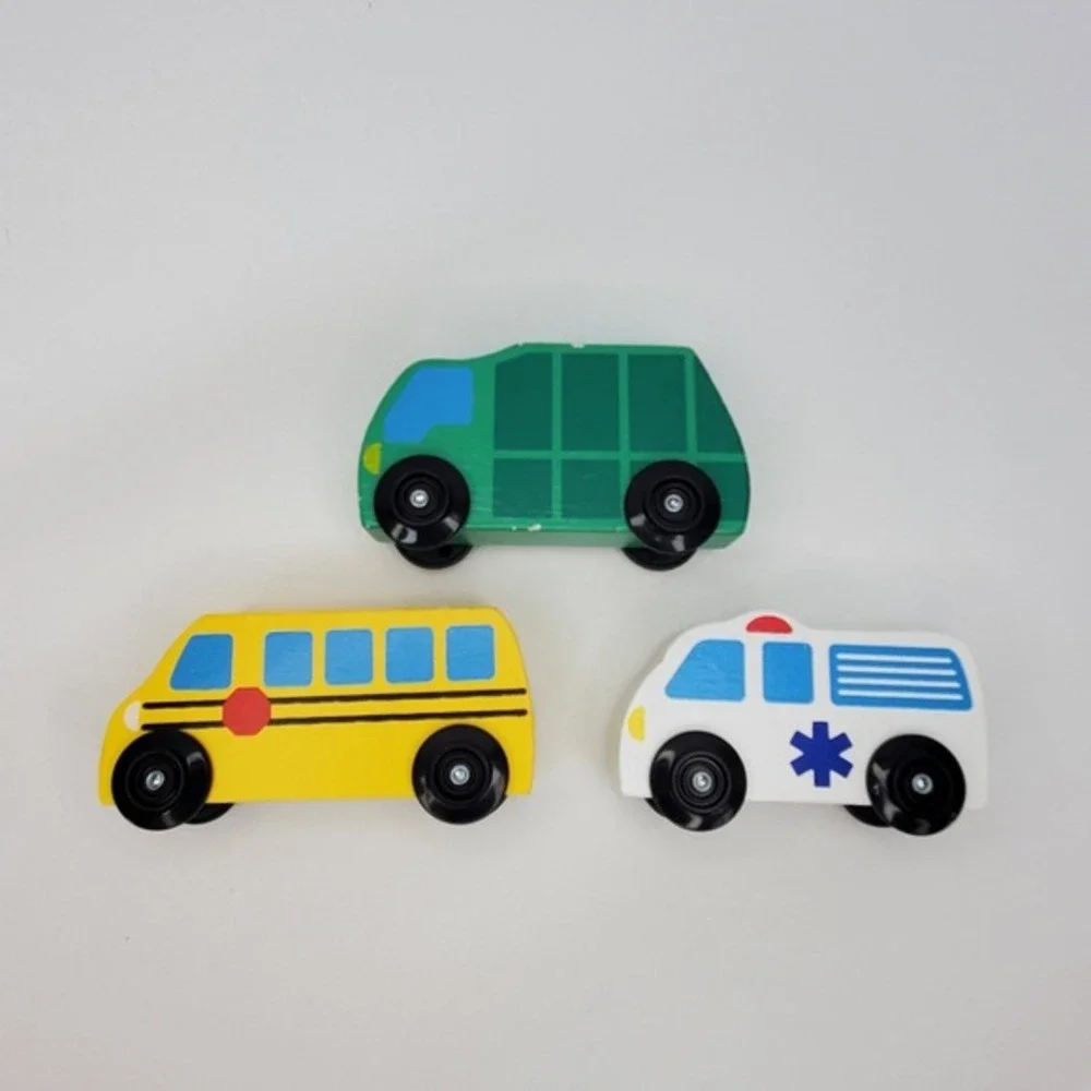 Melissa & Doug Wooden Vehicles and Traffic Signs‎ 7 Cars 4 Signs Set 3177 Tray